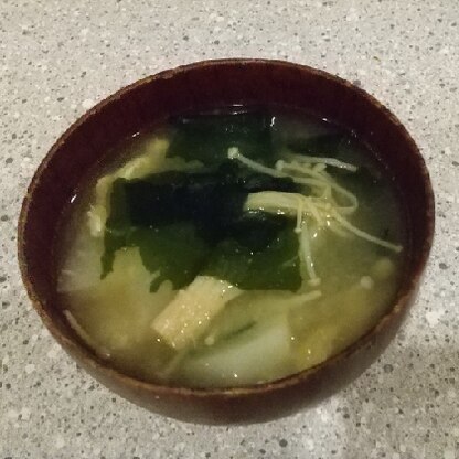 かぶのお味噌汁とっても美味しいです。(^～^)
大根とはまた違った触感で好きです。(*^▽^*)
子供もかぶ好きなので喜んで食べていました。(v^-ﾟ)